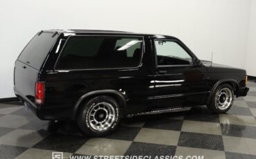 Chevrolet-S-10-1985-SUV-11