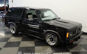 Chevrolet-S-10-1985-SUV-13