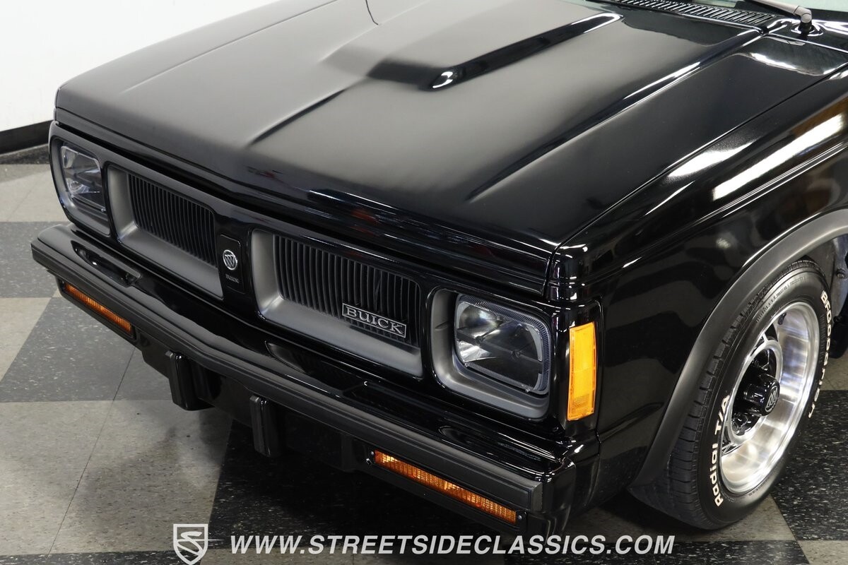 Chevrolet-S-10-1985-SUV-18