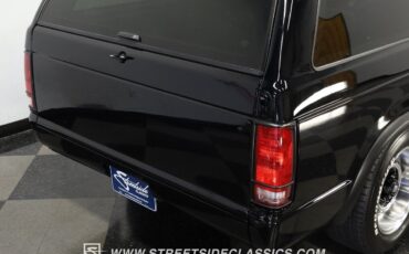 Chevrolet-S-10-1985-SUV-24