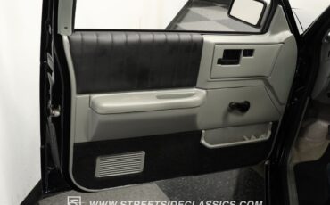 Chevrolet-S-10-1985-SUV-34