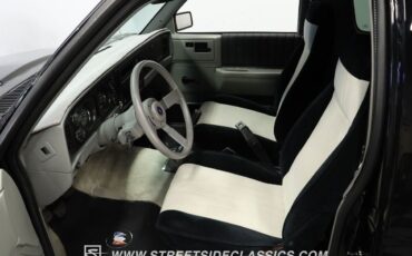 Chevrolet-S-10-1985-SUV-35