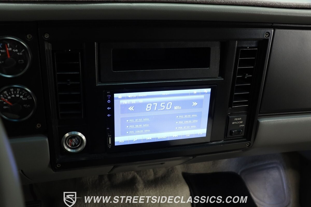 Chevrolet-S-10-1985-SUV-39