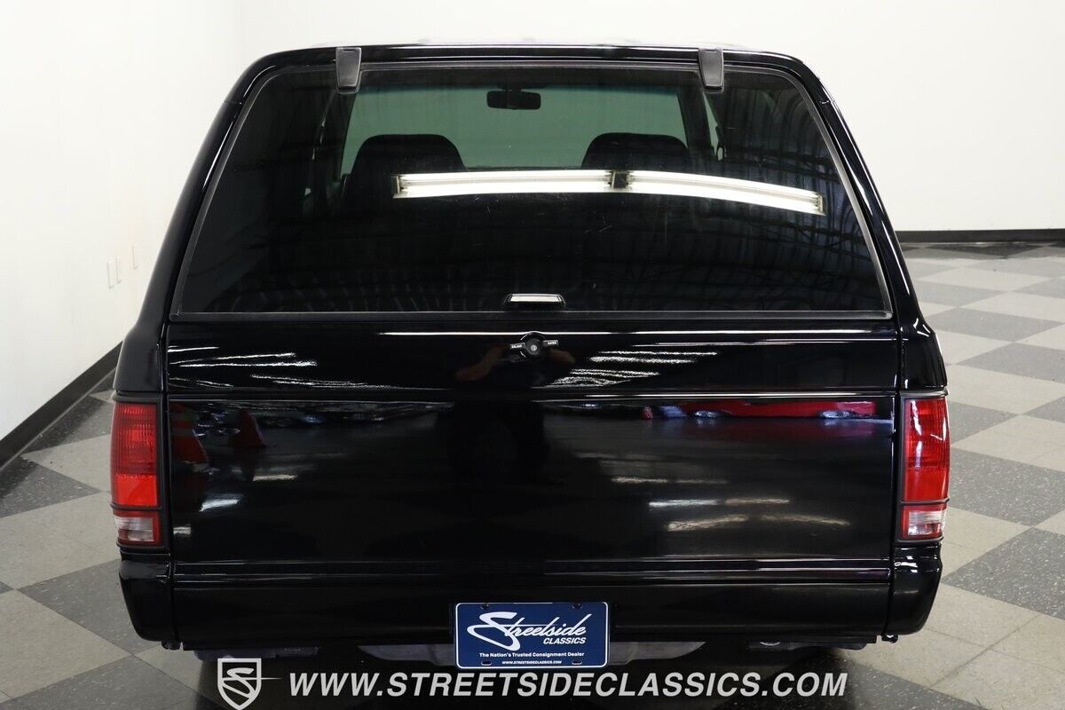 Chevrolet-S-10-1985-SUV-8