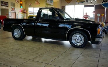 Chevrolet-S-10-1992-Classic-Car-11