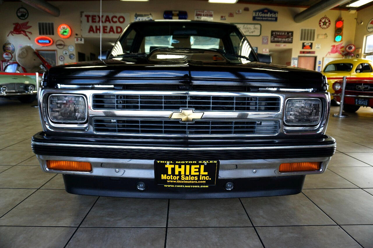 Chevrolet-S-10-1992-Classic-Car-14