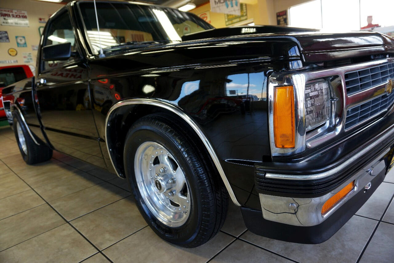 Chevrolet-S-10-1992-Classic-Car-15