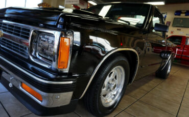 Chevrolet-S-10-1992-Classic-Car-16