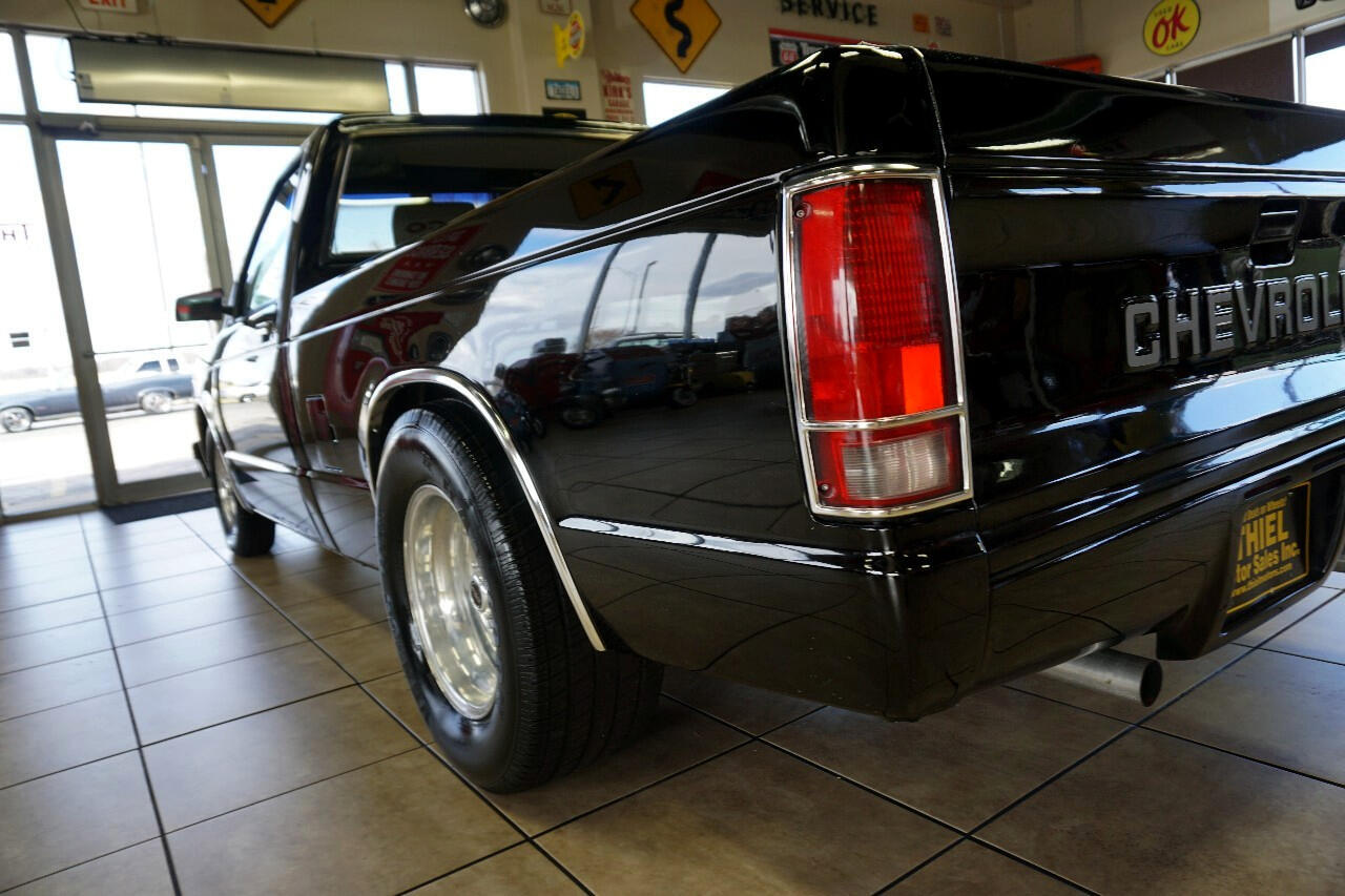Chevrolet-S-10-1992-Classic-Car-17