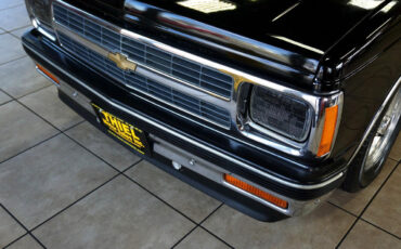 Chevrolet-S-10-1992-Classic-Car-19