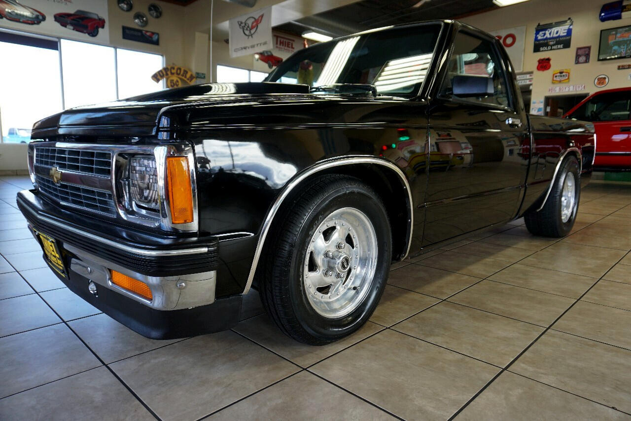 Chevrolet-S-10-1992-Classic-Car-2