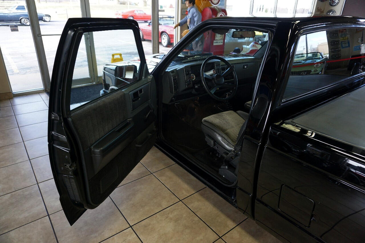 Chevrolet-S-10-1992-Classic-Car-22