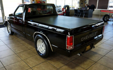 Chevrolet-S-10-1992-Classic-Car-5