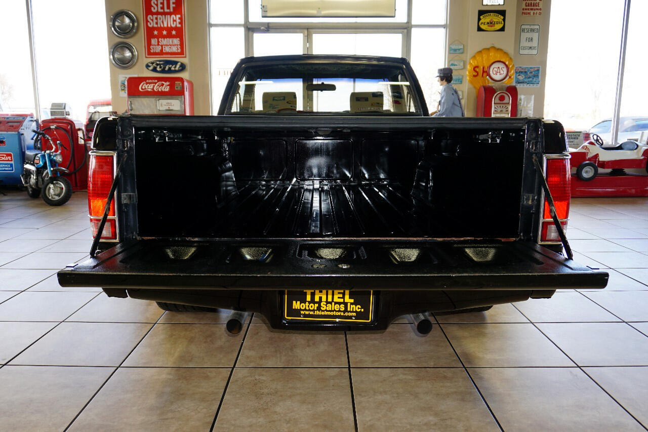 Chevrolet-S-10-1992-Classic-Car-8