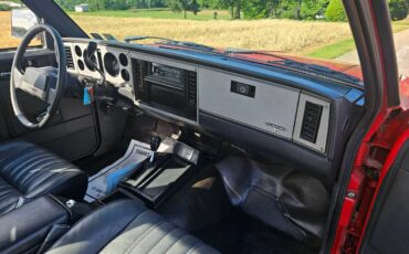Chevrolet-S-10-pickup-12-ton-1983-red-11