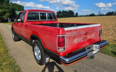 Chevrolet-S-10-pickup-12-ton-1983-red-6