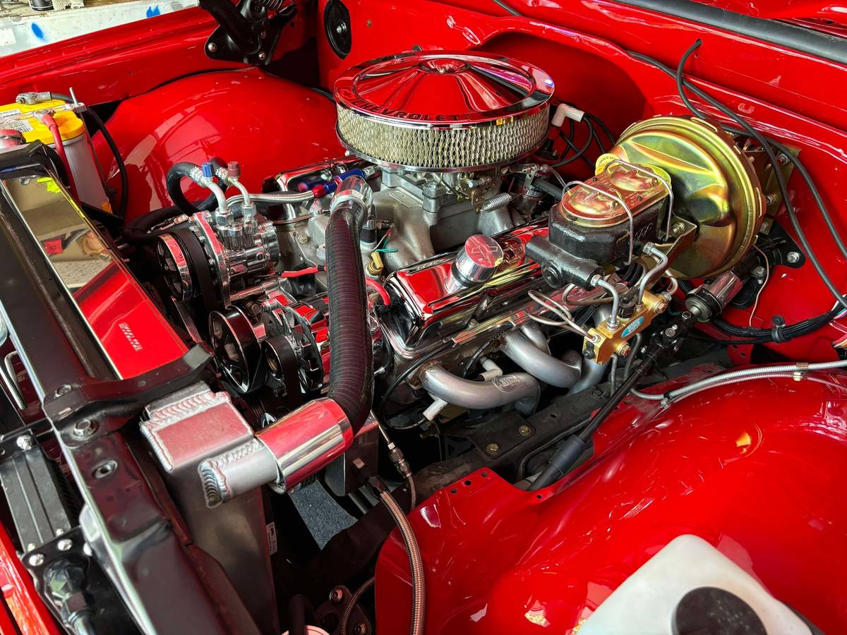 Chevrolet-S-10-pickup-1968-red-14