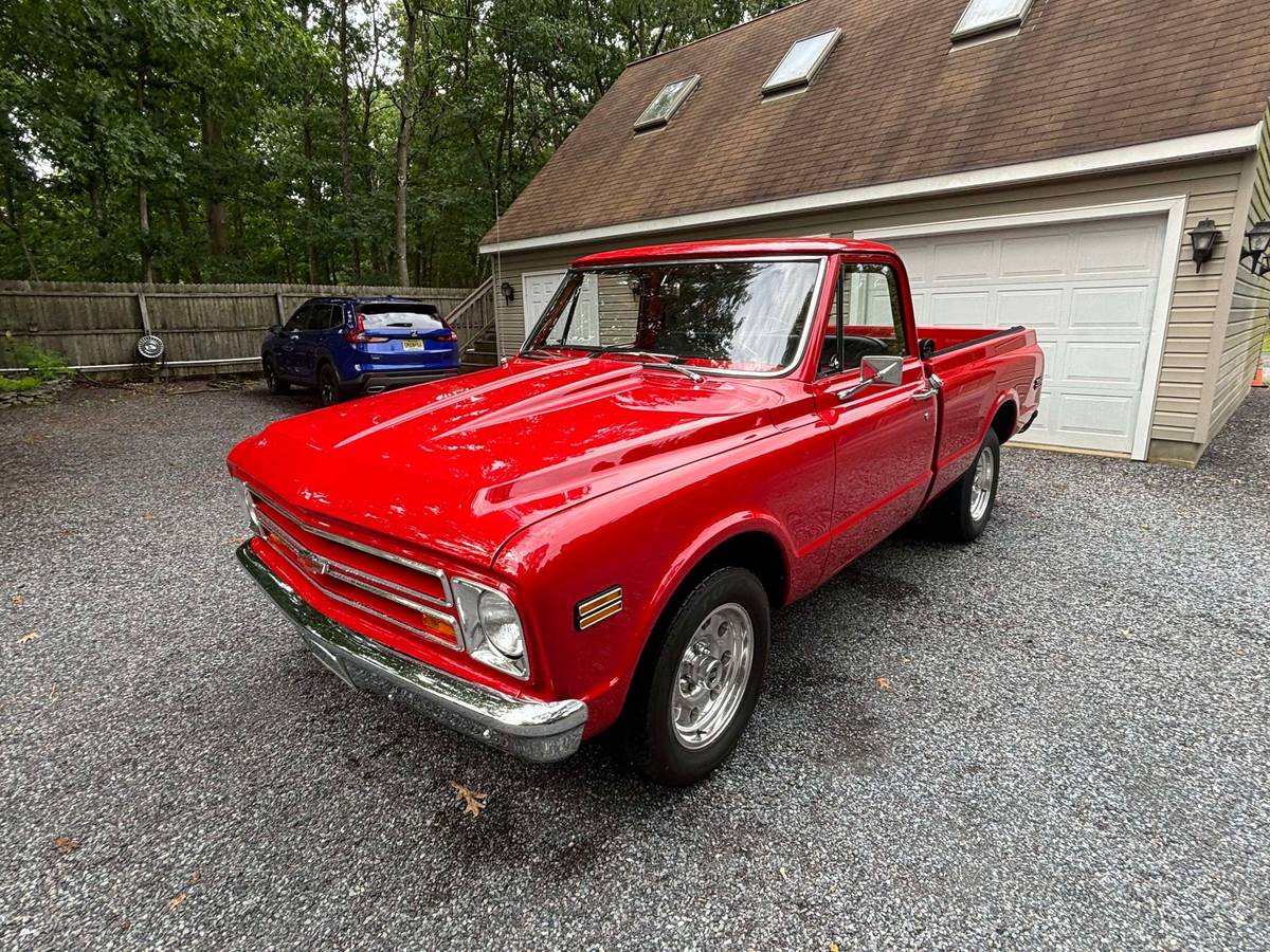 Chevrolet-S-10-pickup-1968-red-3
