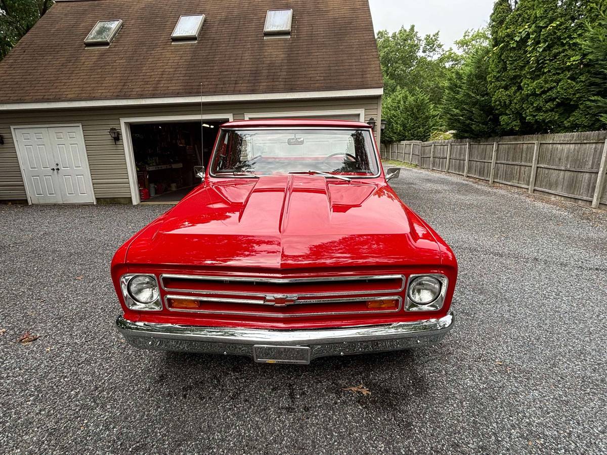 Chevrolet-S-10-pickup-1968-red-4