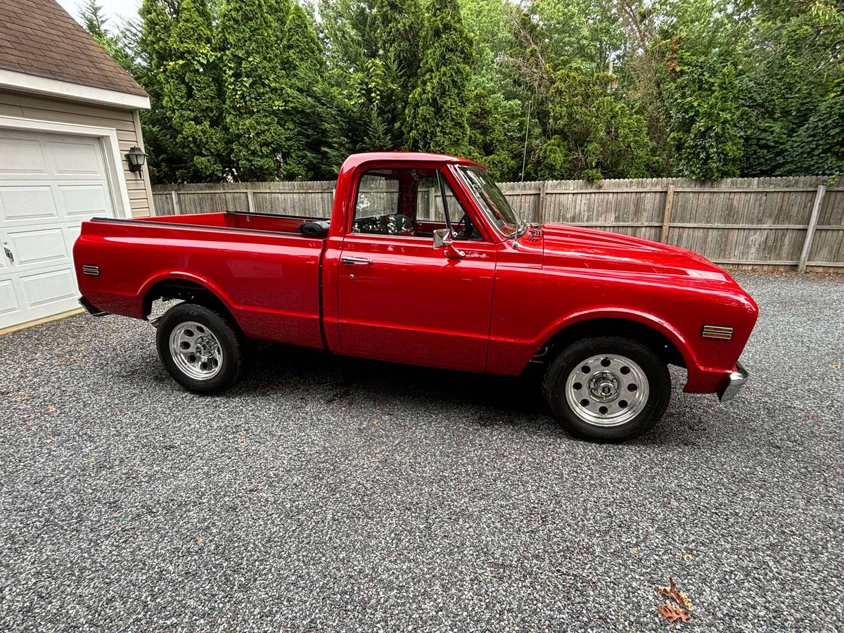 Chevrolet-S-10-pickup-1968-red-5