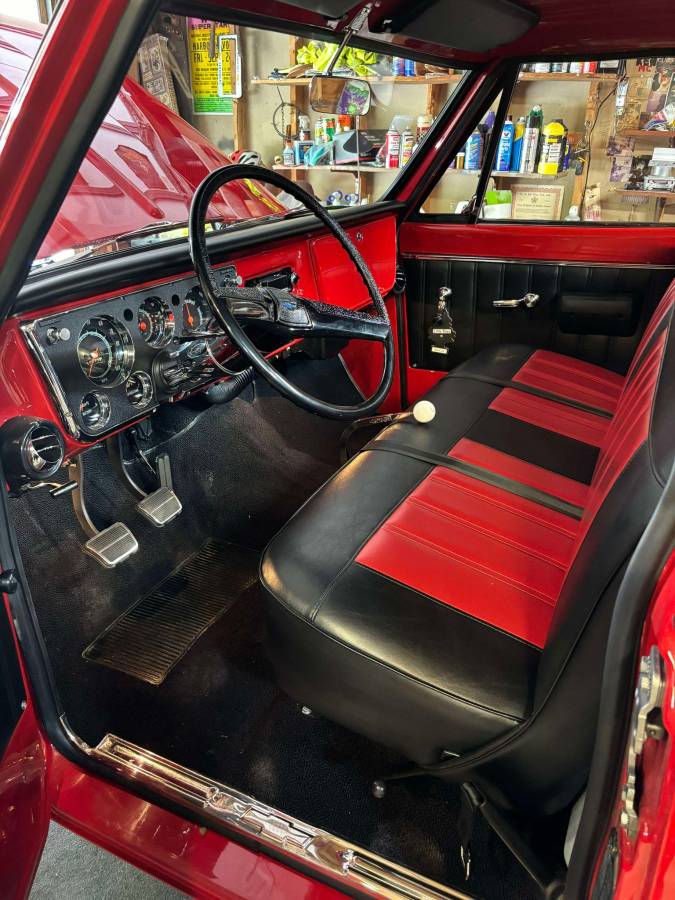 Chevrolet-S-10-pickup-1968-red-9