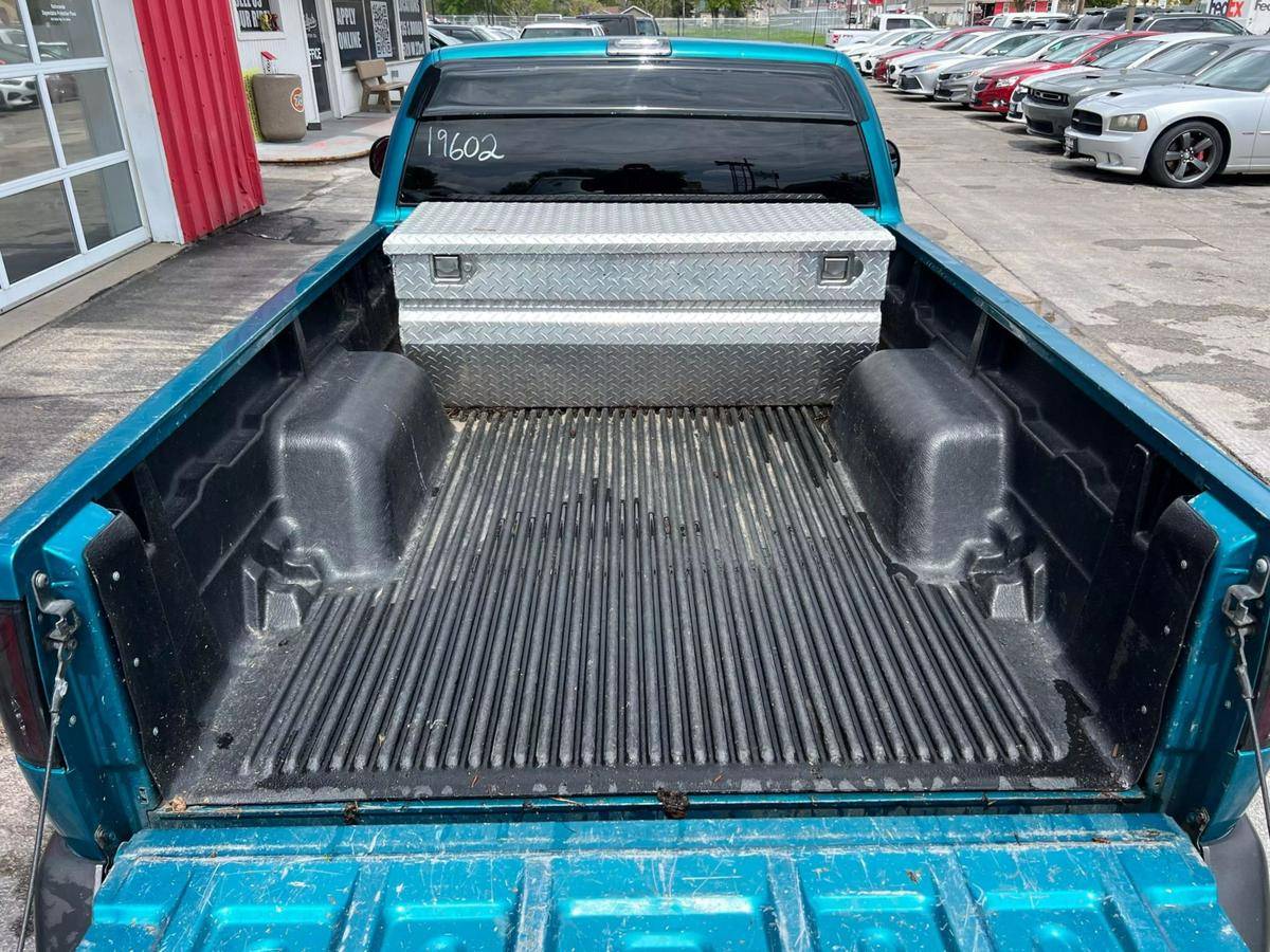 Chevrolet-S-10-pickup-1995-12