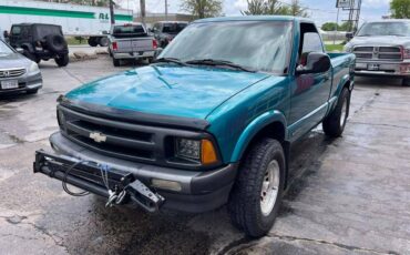 Chevrolet-S-10-pickup-1995-8