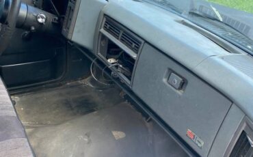 Chevrolet-S10-1988-black-5