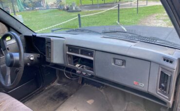 Chevrolet-S10-1988-black-8