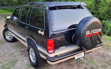 Chevrolet-S10-blazer-4x4-1993-black-20
