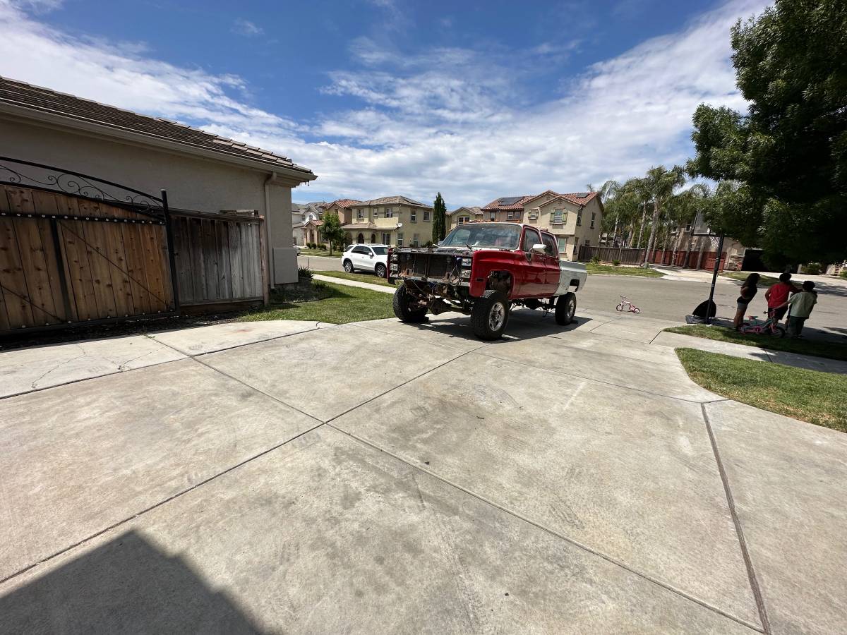 Chevrolet-Scottsdale-diesel-1984-2