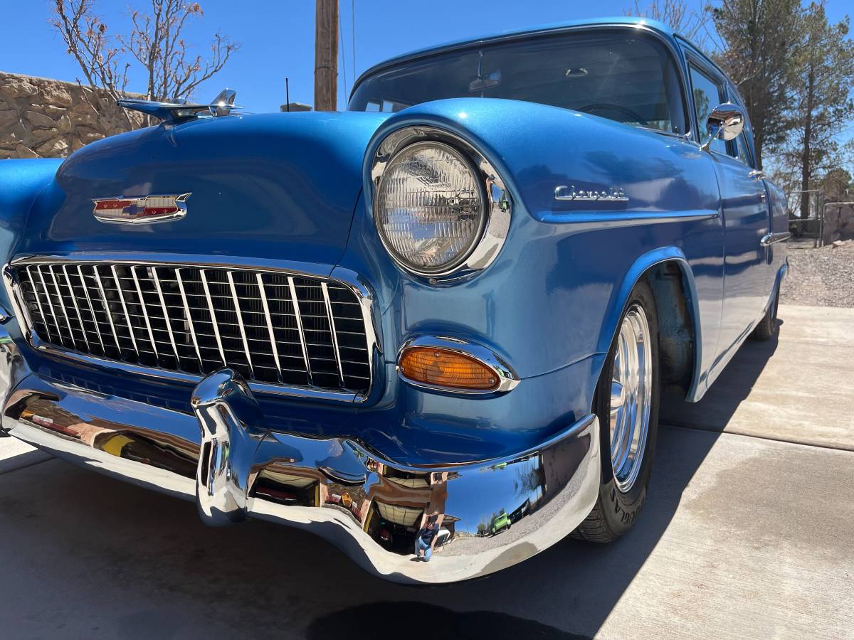 Chevrolet-Sedan-1955-blue-1