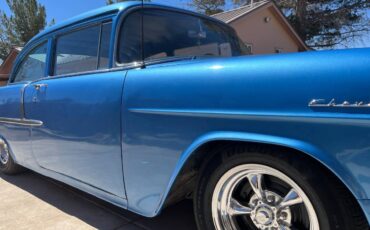 Chevrolet-Sedan-1955-blue-2