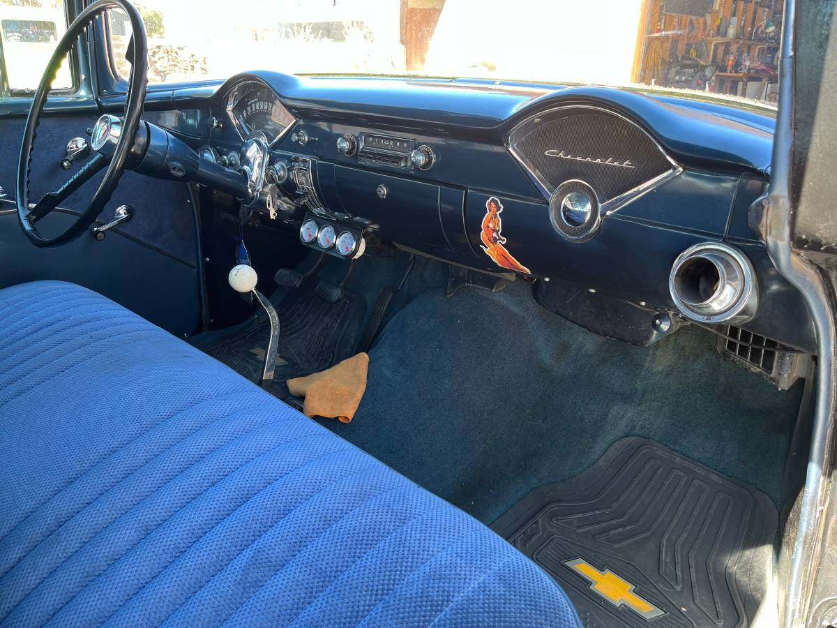 Chevrolet-Sedan-1955-blue-7