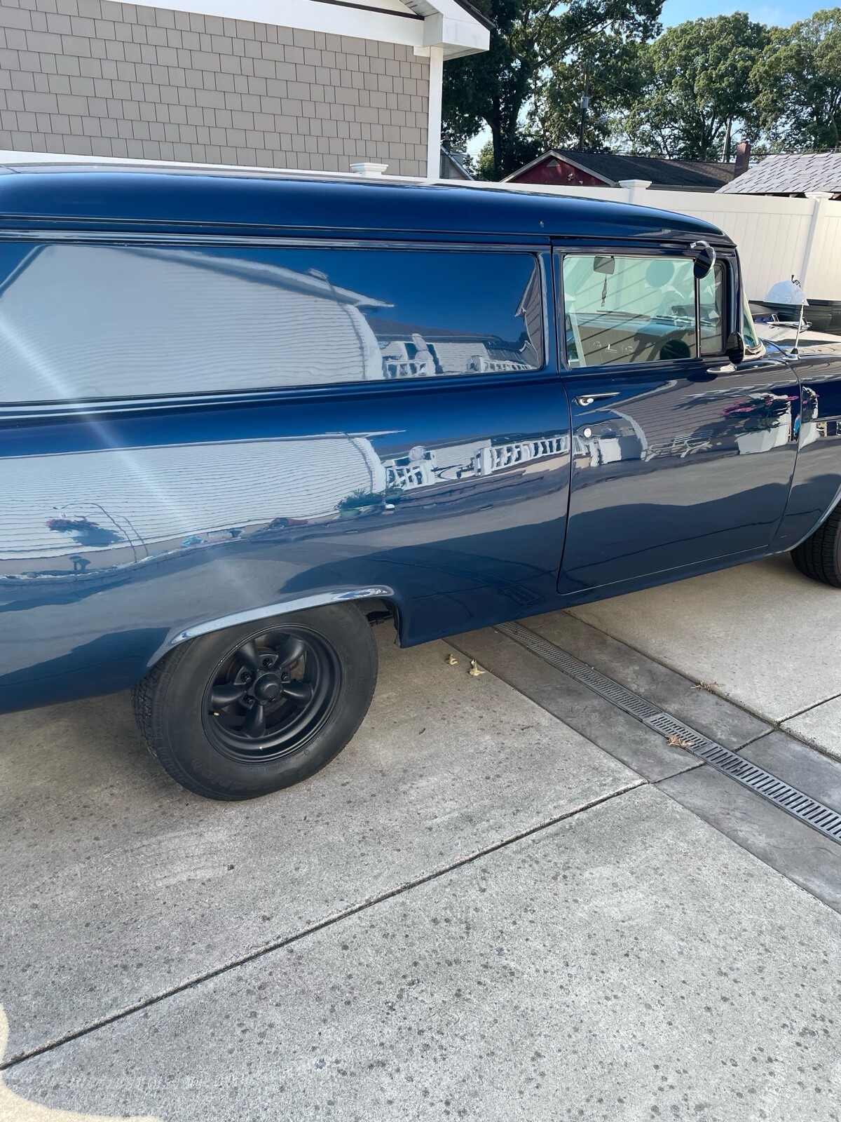 Chevrolet-Sedan-Delivery-1955-1