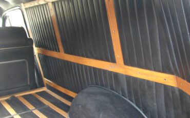 Chevrolet-Sedan-delivery-1952-black-18