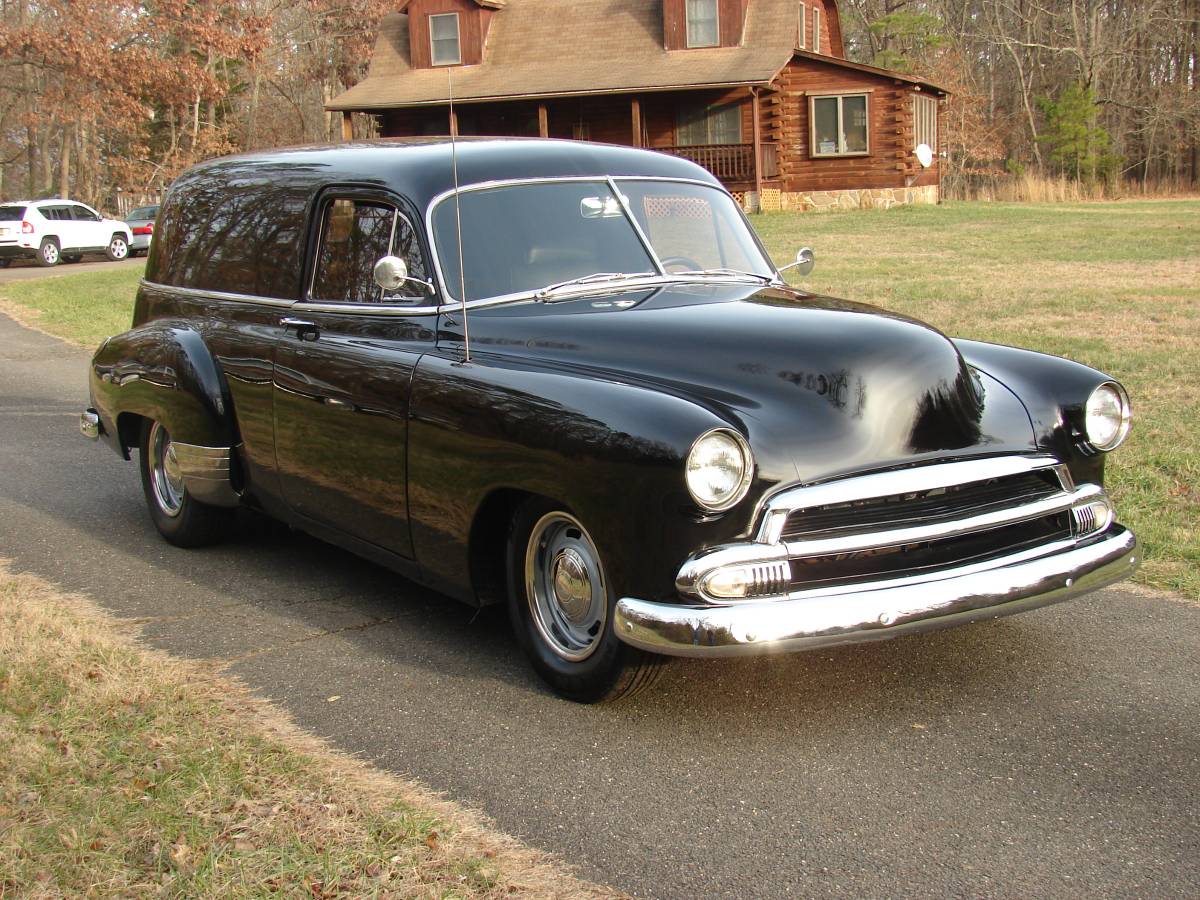 Chevrolet-Sedan-delivery-1952-black-22
