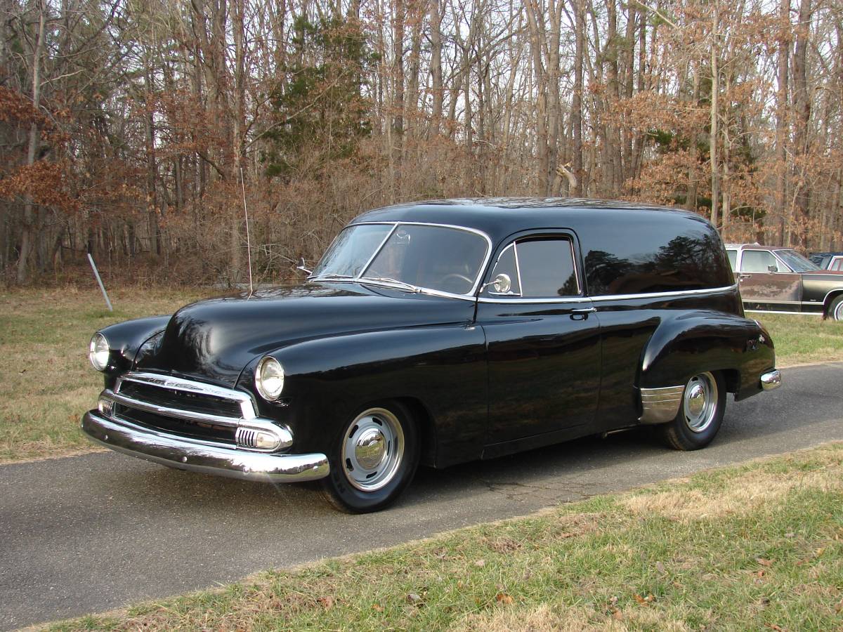 Chevrolet-Sedan-delivery-1952-black-23