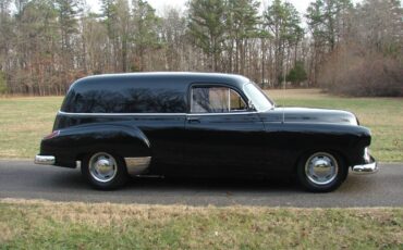 Chevrolet-Sedan-delivery-1952-black