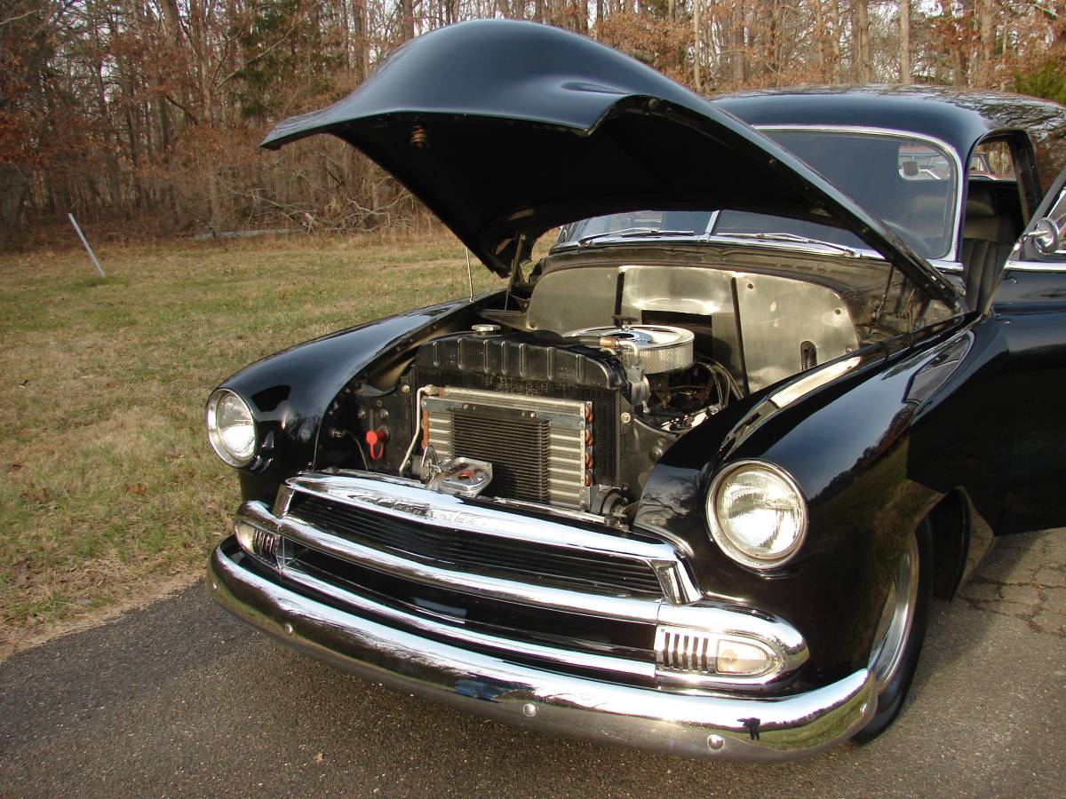 Chevrolet-Sedan-delivery-1952-black-5
