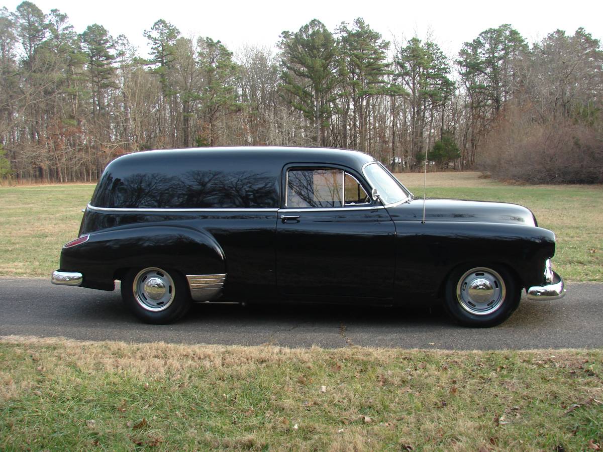 Chevrolet-Sedan-delivery-1952-black