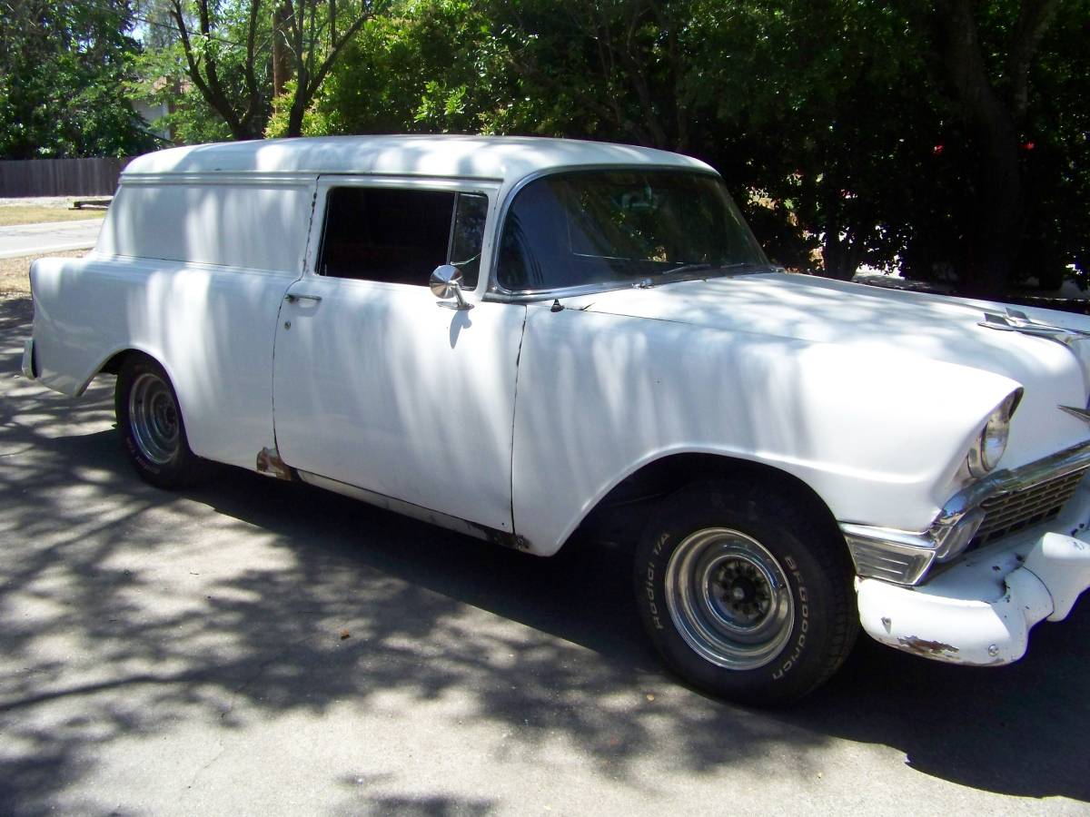 Chevrolet-Sedan-delivery-1956-1