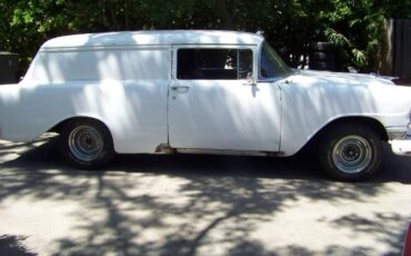 Chevrolet-Sedan-delivery-1956-2
