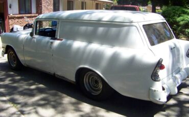 Chevrolet-Sedan-delivery-1956-4
