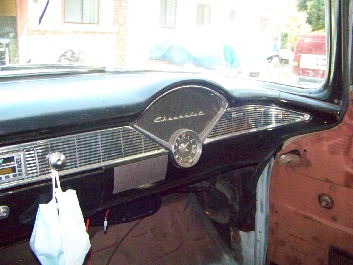 Chevrolet-Sedan-delivery-1956-7