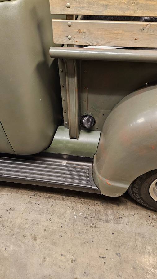 Chevrolet-Short-bed-pickup-1951-green-1