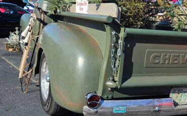 Chevrolet-Short-bed-pickup-1951-green-11