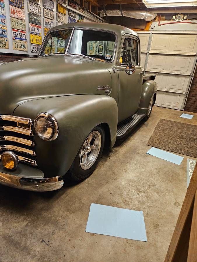 Chevrolet-Short-bed-pickup-1951-green-17