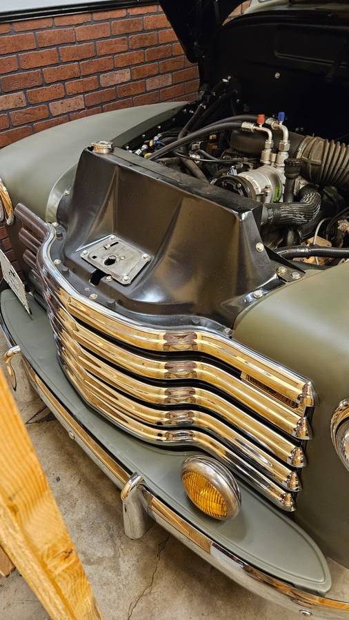 Chevrolet-Short-bed-pickup-1951-green-5