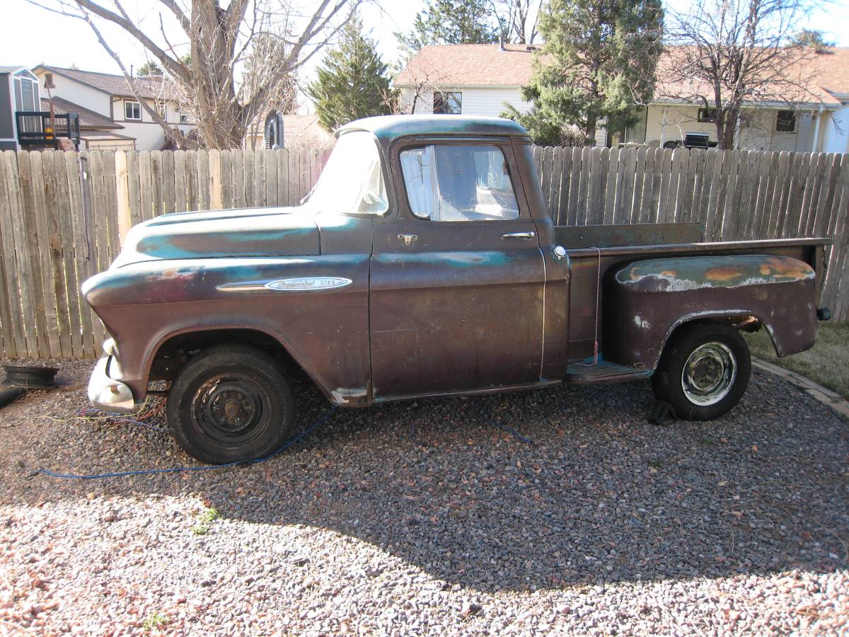 Chevrolet-Short-bed-stepside-pickup-1957-brown